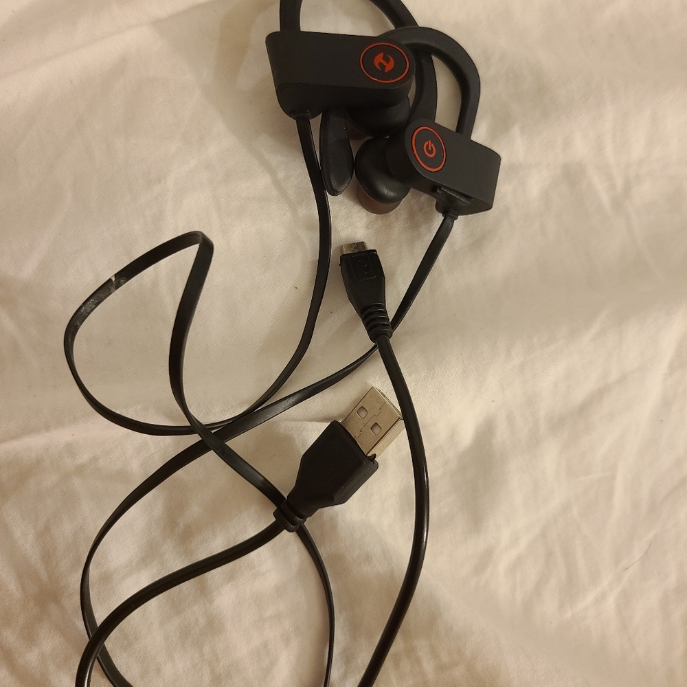 Wireless headset